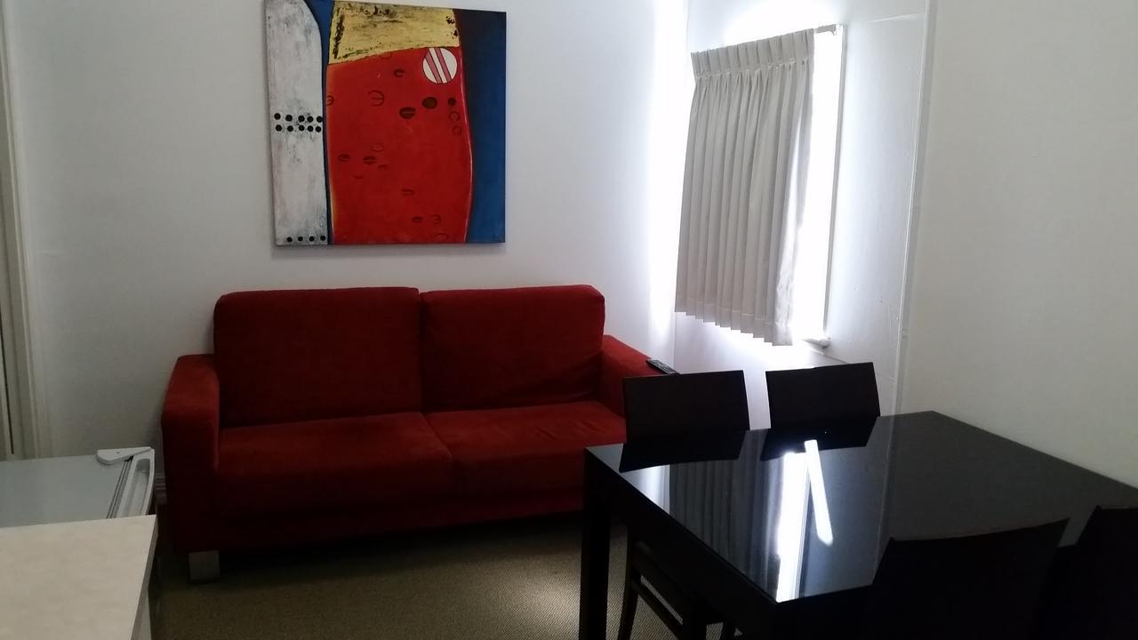 Wallaby Backpackers Hostel Perth - Note - Valid Passport Required To Check In - Luaran gambar